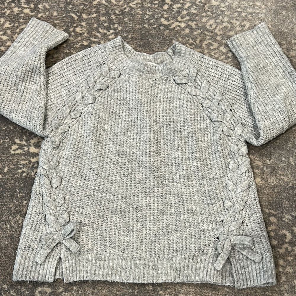 ZARA FANCY COLLECTION GRAY LACED UP SWEATER KIDS